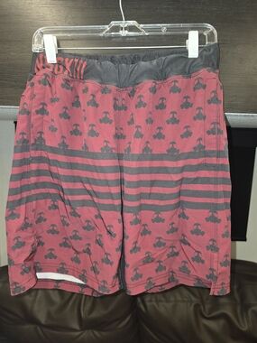 No Surrender Mens Casual Shorts Red And Navy